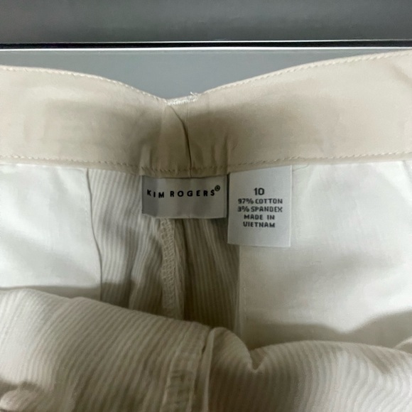 Kim Rogers Cream Pinstripe 4 Pocket Belted Bermuda Shorts NWT - Picture 7 of 8